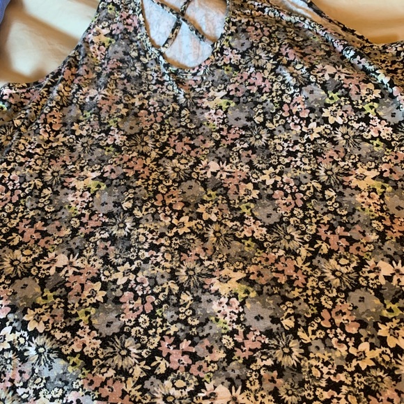 Tank Top - Picture 1 of 4